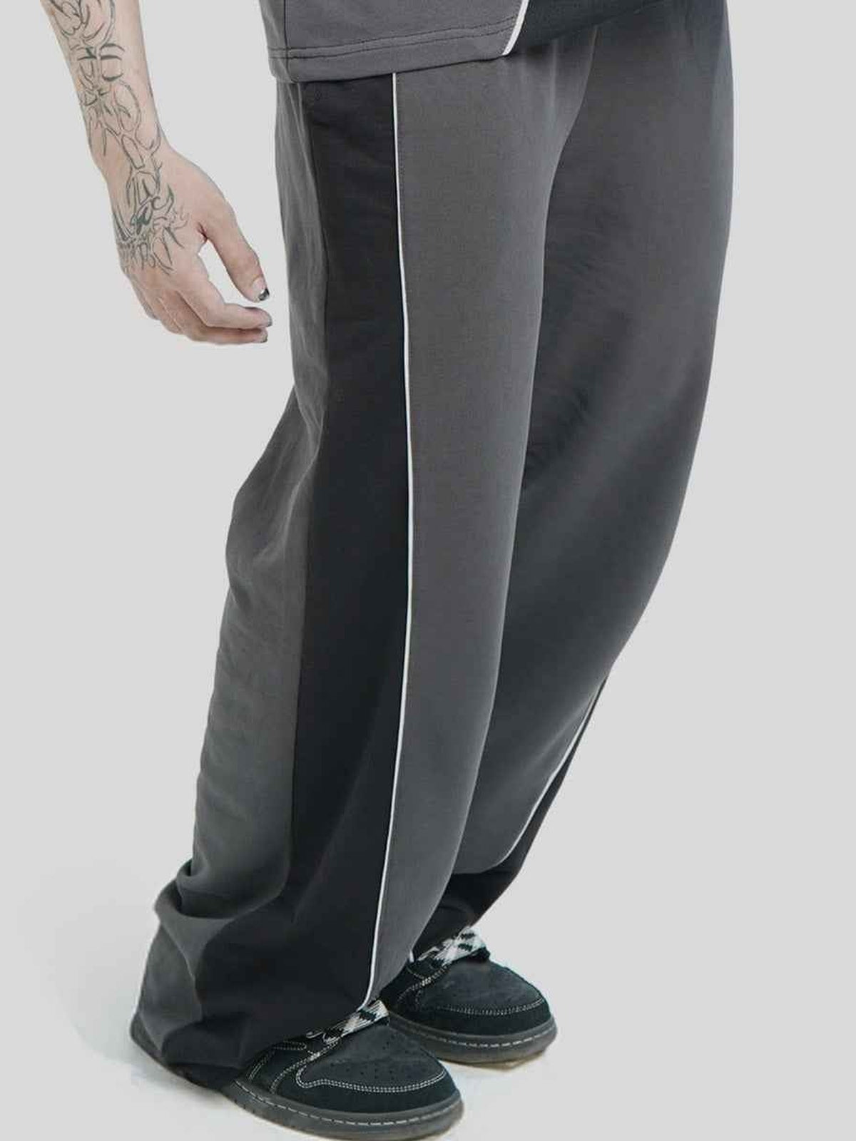 Haze Runner Trouser Hymns Wear – side angle, wide-leg drape